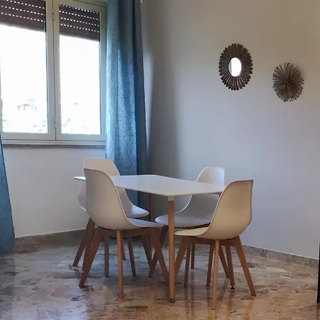 Amuni', Tra Mondello E Centro Palermo