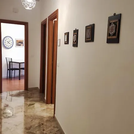 Amuni', Tra Mondello E Centro Palermo